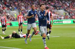 开云APP-关于沃特福德主场不敌曼联，遭遇连败的信息