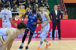 开云足球直播-北京男篮主场大胜，展现不可阻挡的势头