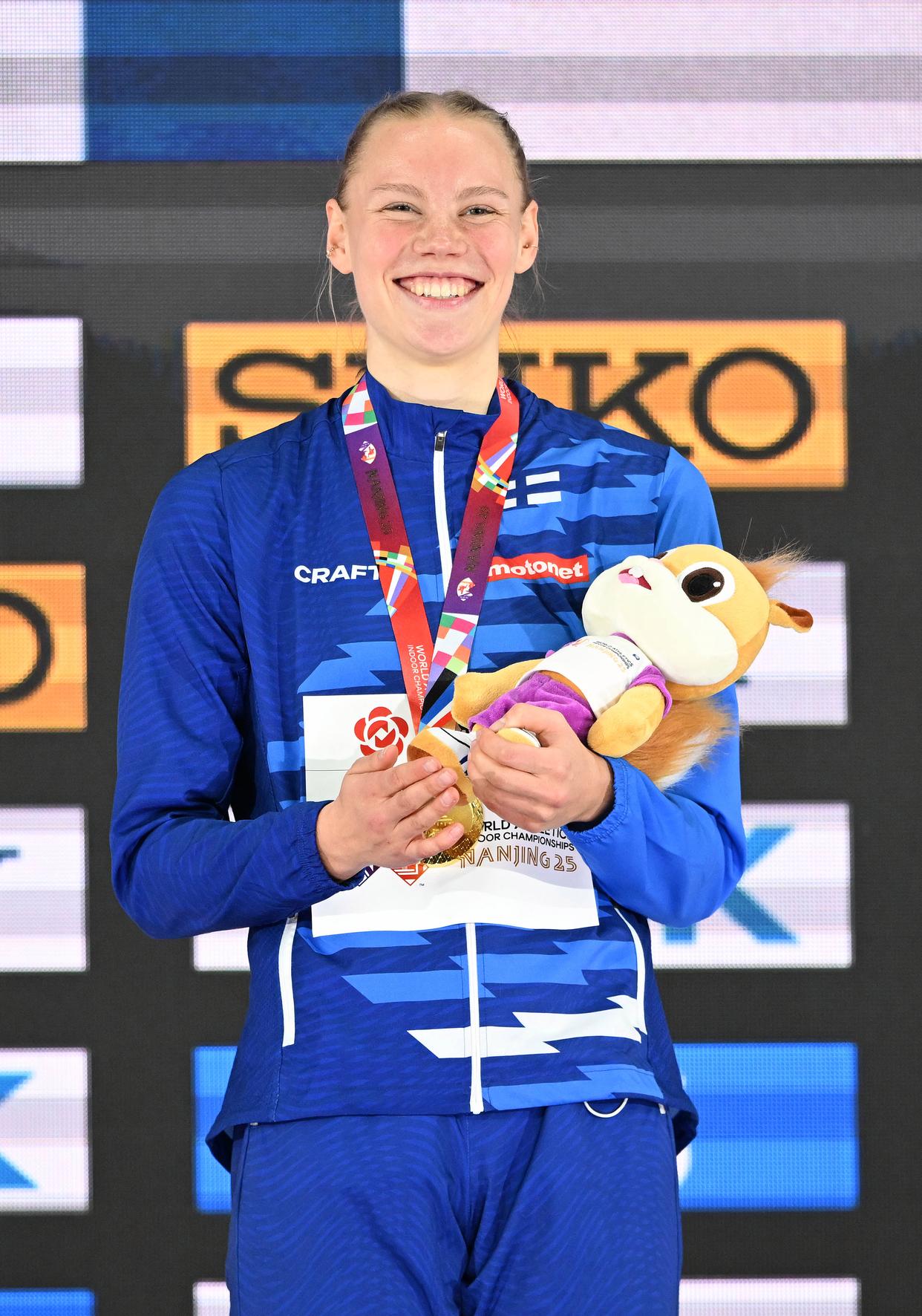 芬兰选手在田径比赛中表现出色