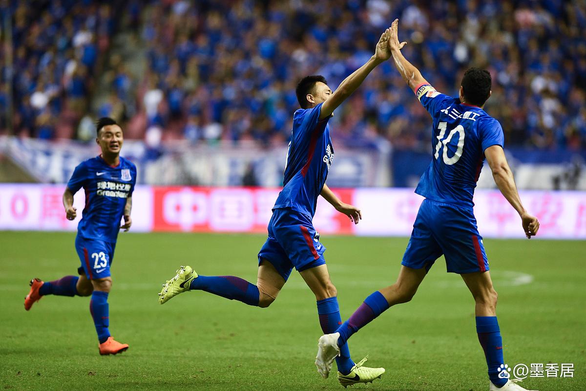 比利亚雷亚尔主场绝杀拿下三分