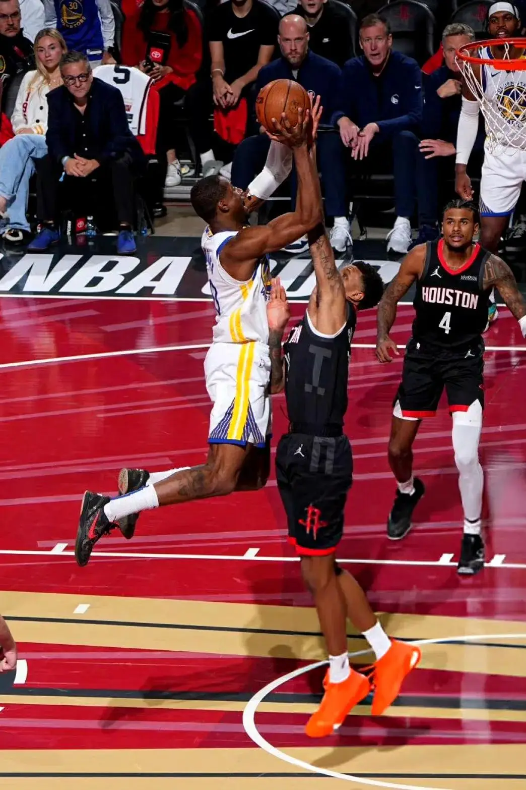 焦点对决！球队实力逐步显现