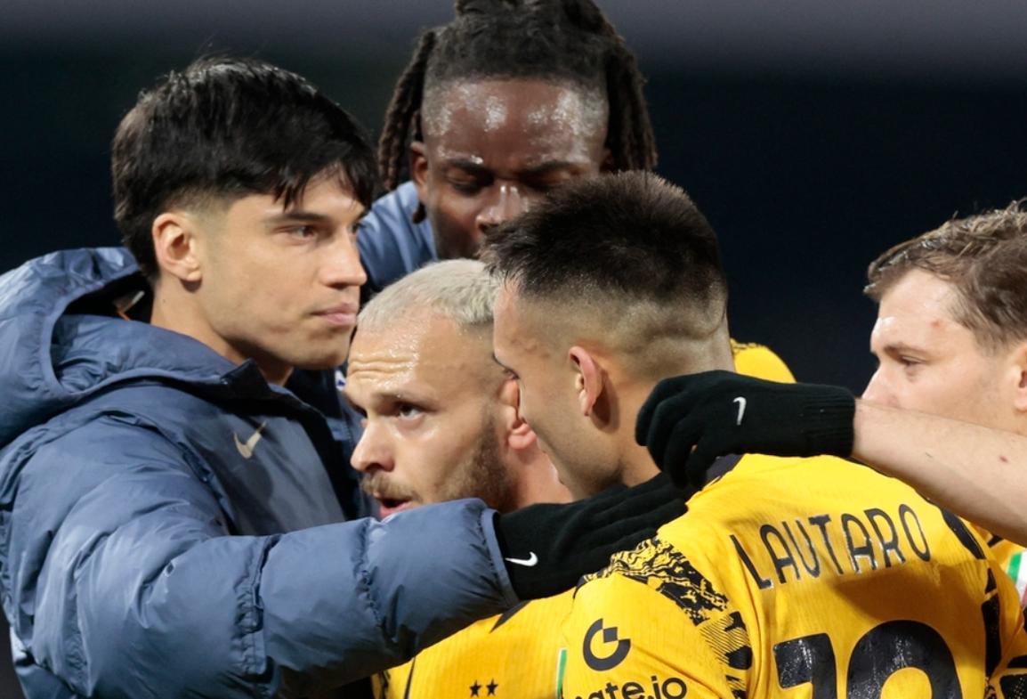 包含乌迪内斯主场告捷，零封对手取得胜利的词条