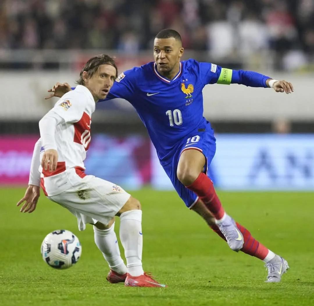 克罗地亚队惨遭淘汰，无缘争夺冠军的简单介绍