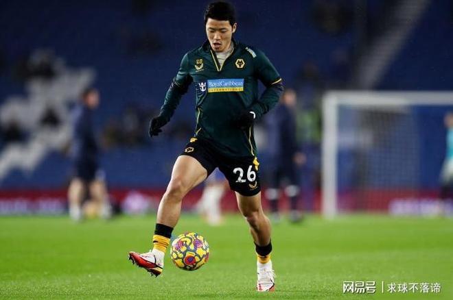 伯恩利豪取胜利，表现亮眼，迅速领跑积分榜的简单介绍