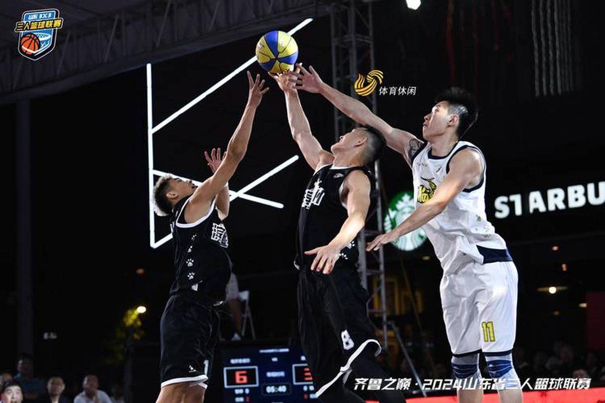 全球杯篮球赛上一场经典的对决引发热议 全球杯篮球赛上一场经典的对决引发热议