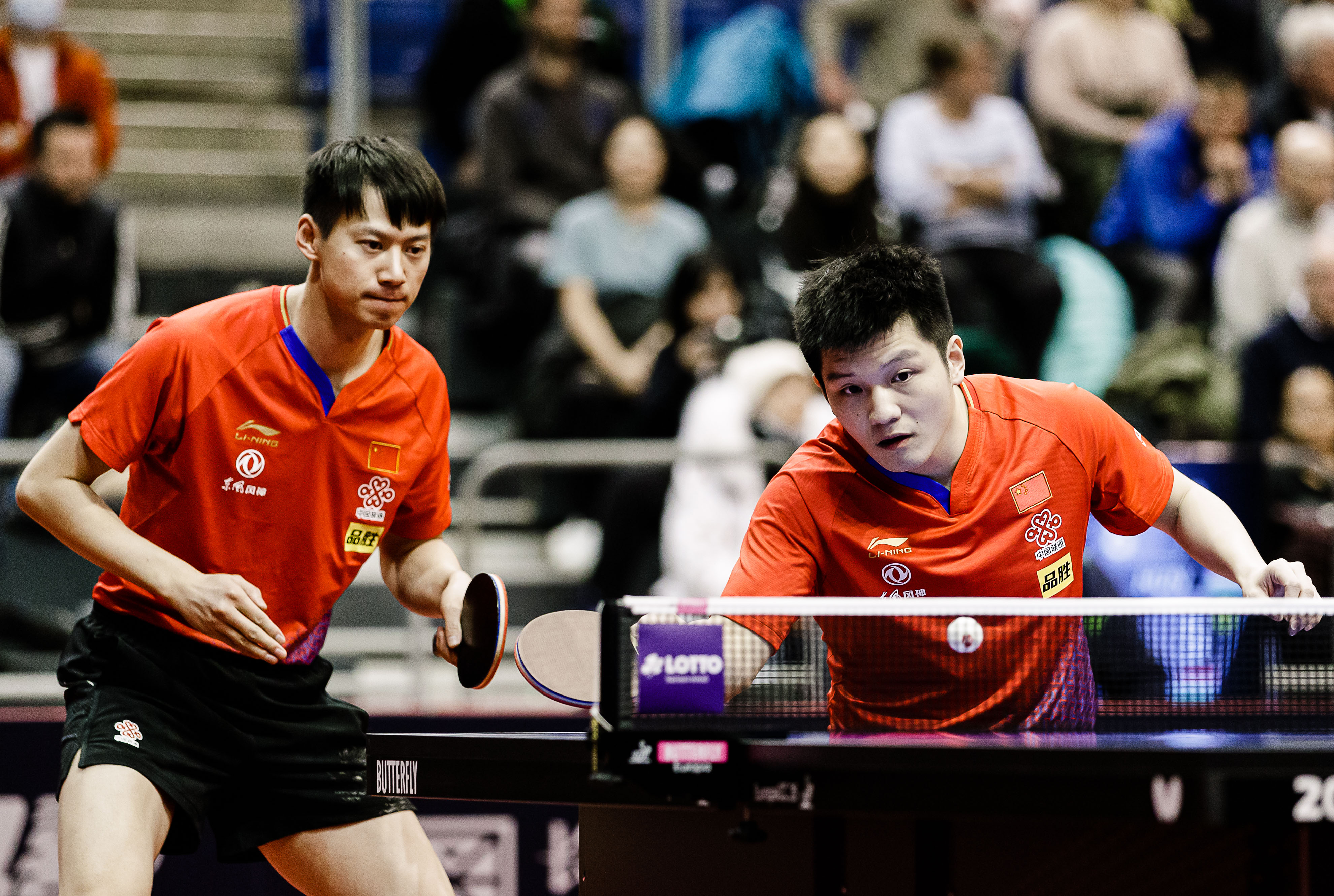 关于英国乒乓球队鏖战日本乒乓球队，许昕三分雨点燃全场的信息