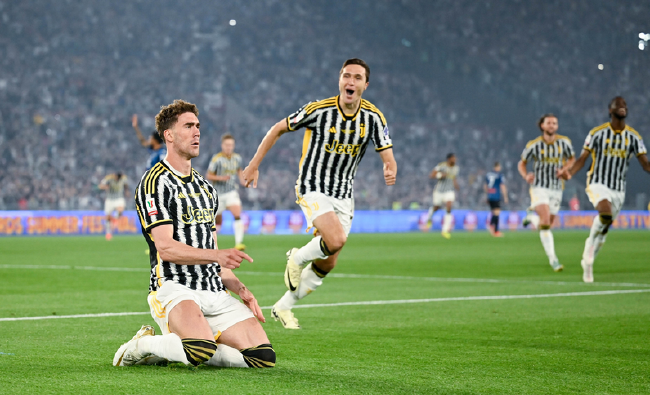 包含尤文图斯前锋火热状态不断，奉献关键入球助球队胜利的词条