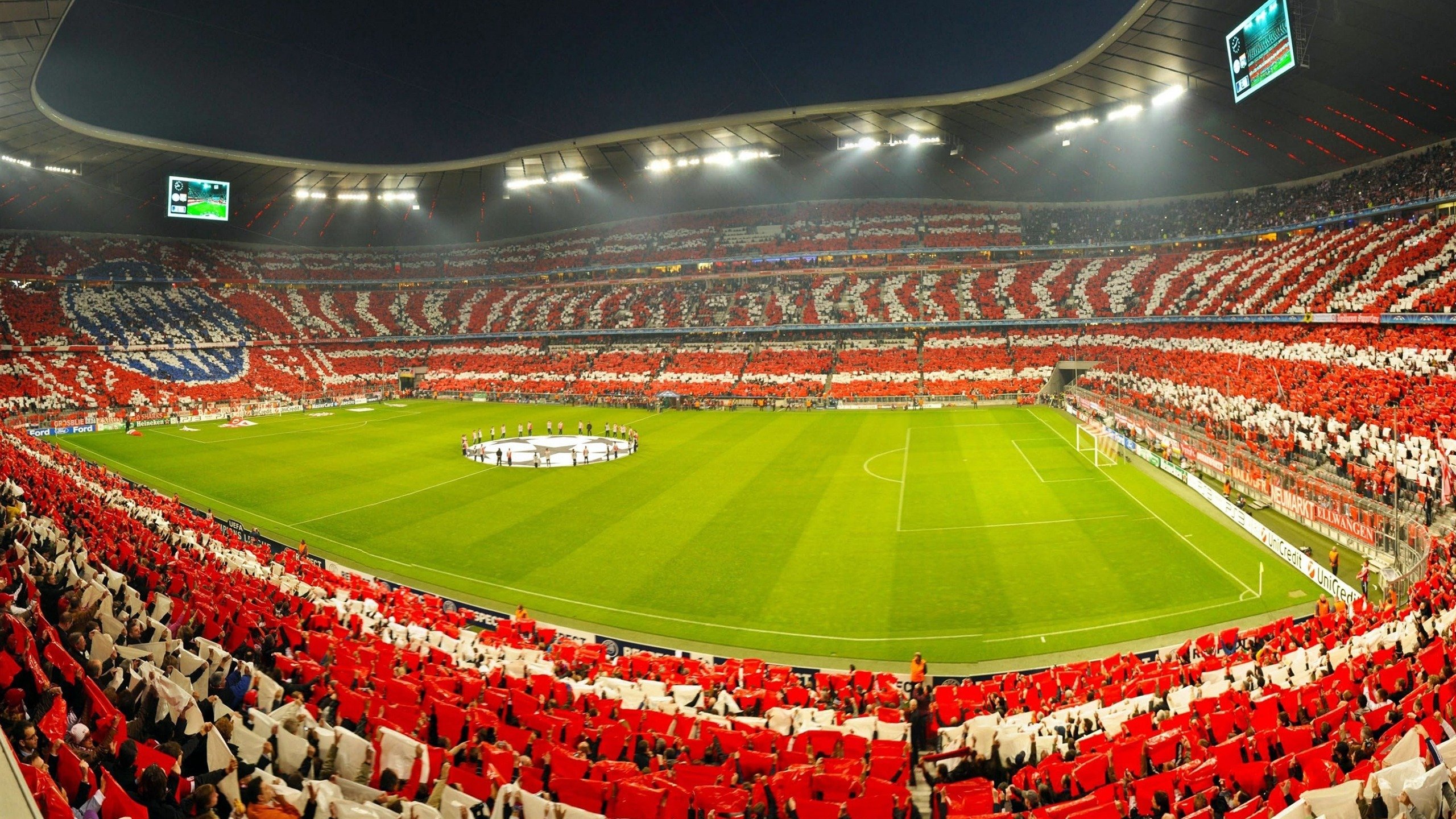 卢卡库节奏大师级掌控，多特蒙德三球横扫塞维利亚展露欧冠雄心