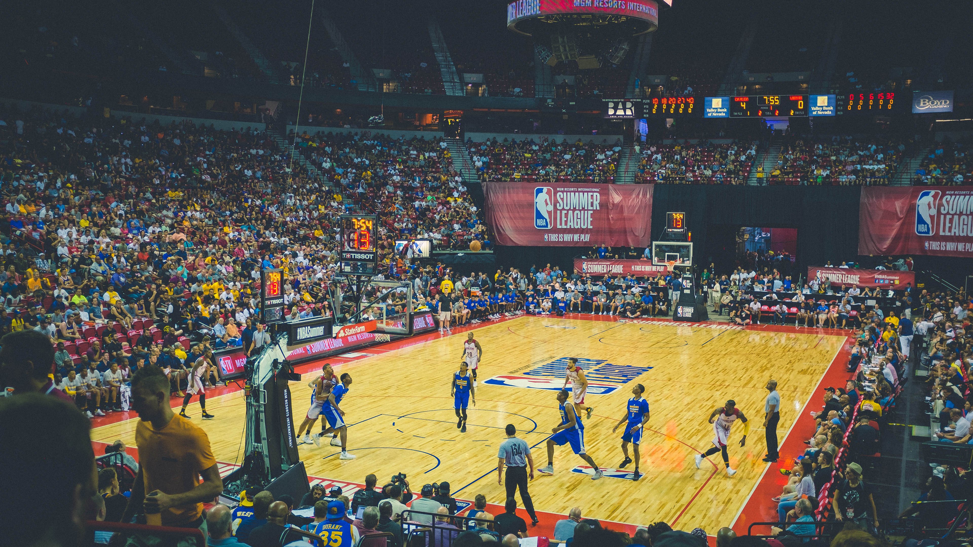 篮网轻取湖人,东契奇高光表现,一场关于唯一的篮球叙事