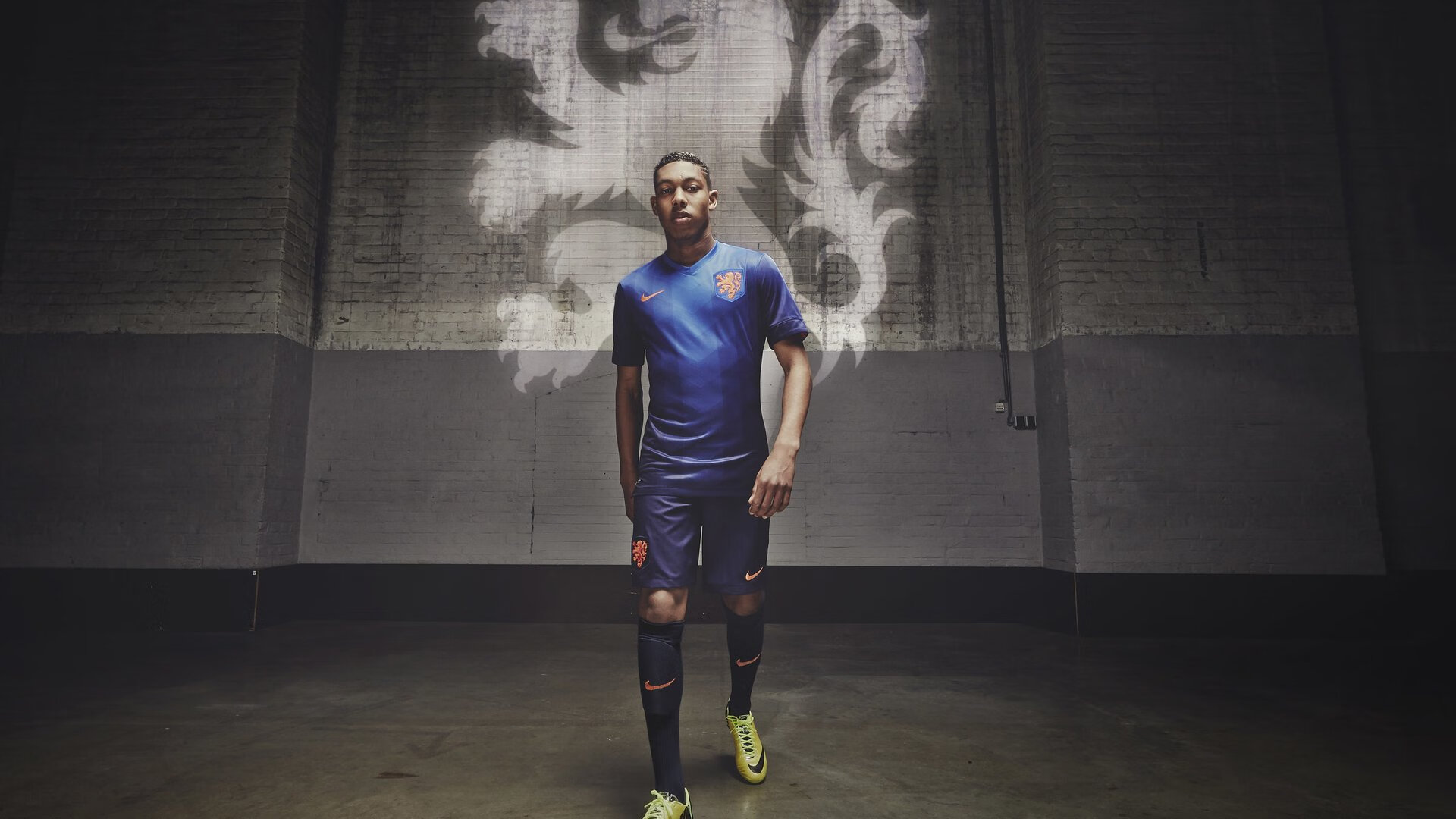 北欧风暴席卷温布利，瑞典队完胜英格兰，东瀛武士张本智和同步闪耀