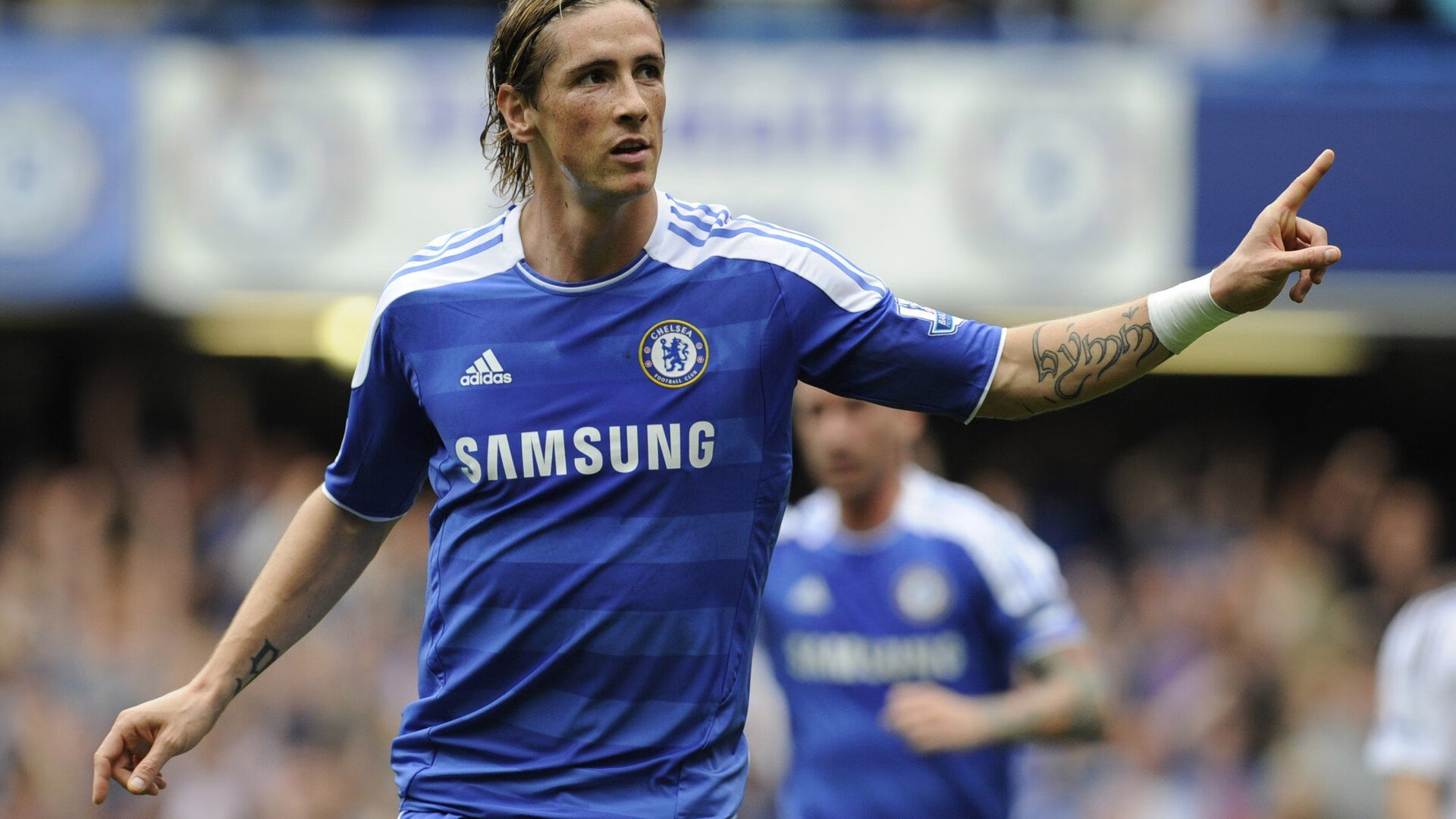 逆转之夜，勒沃库森绝境重生，卡塞米罗扛起全队的领袖之光